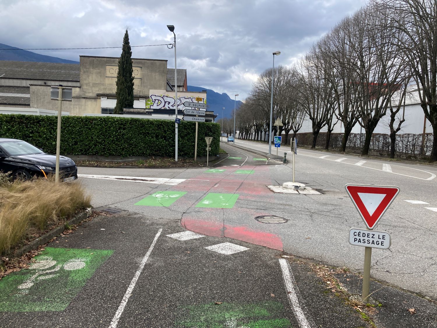 Carrefour route de l'Epine