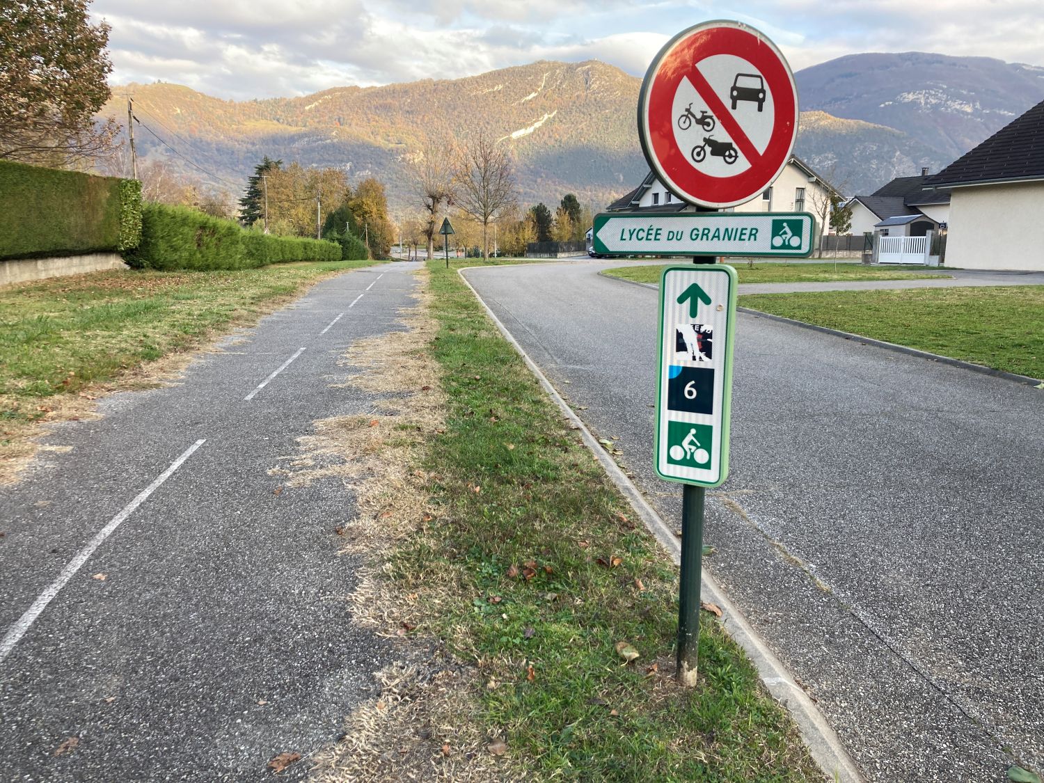 Avenue Joseph Fontanet (La Ravoire)