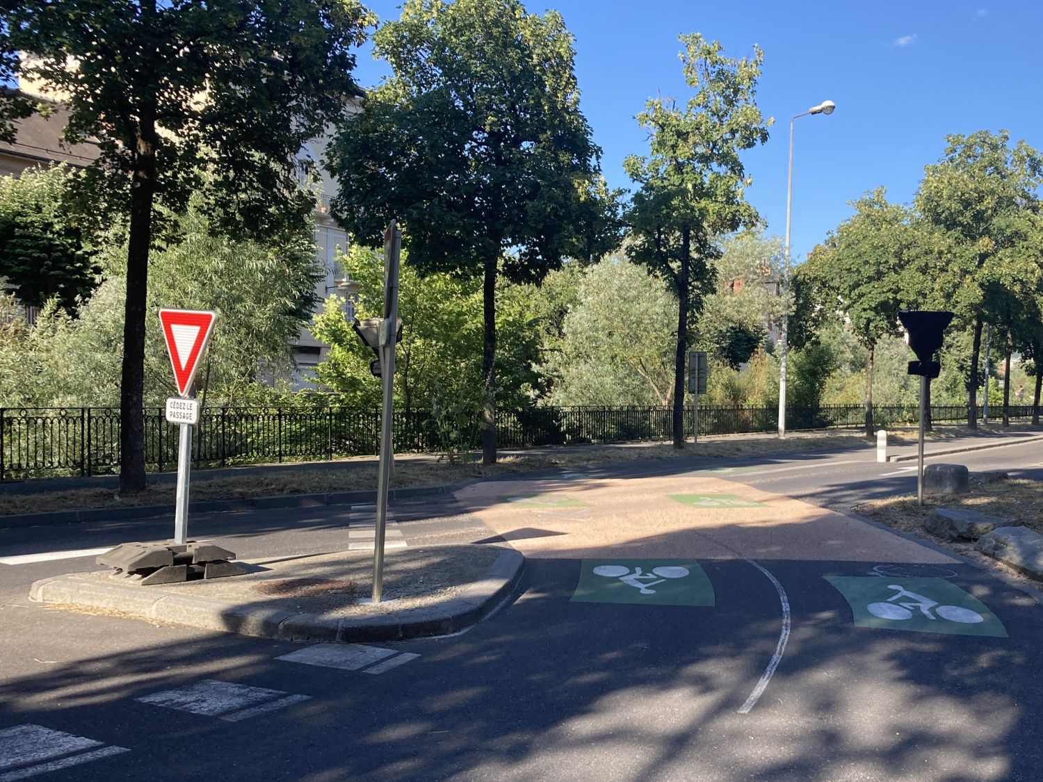 Traversée du quai Borrel rendue prioritaire pour les cycles en 2026